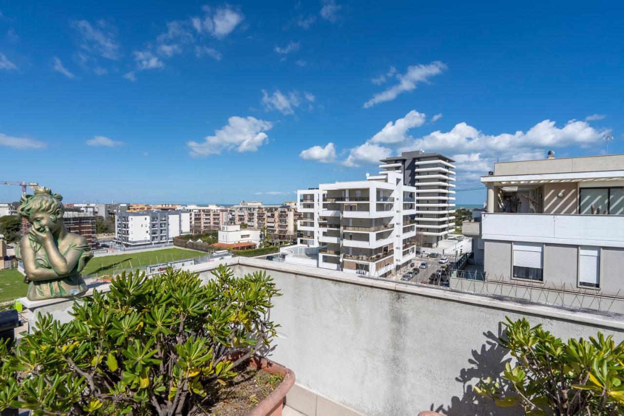 Grazia Attic Apartment With Terrace Trani Εξωτερικό φωτογραφία