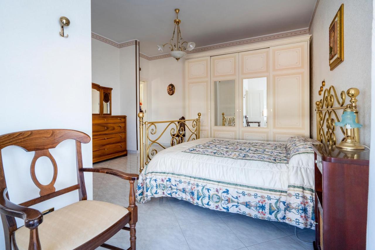 Grazia Attic Apartment With Terrace Trani Εξωτερικό φωτογραφία